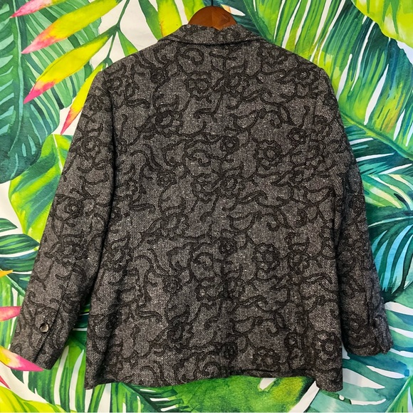 Coldwater Creek LP Wool Blend Two Button Grey Black Floral Pattern Office Blazer - Picture 2 of 6